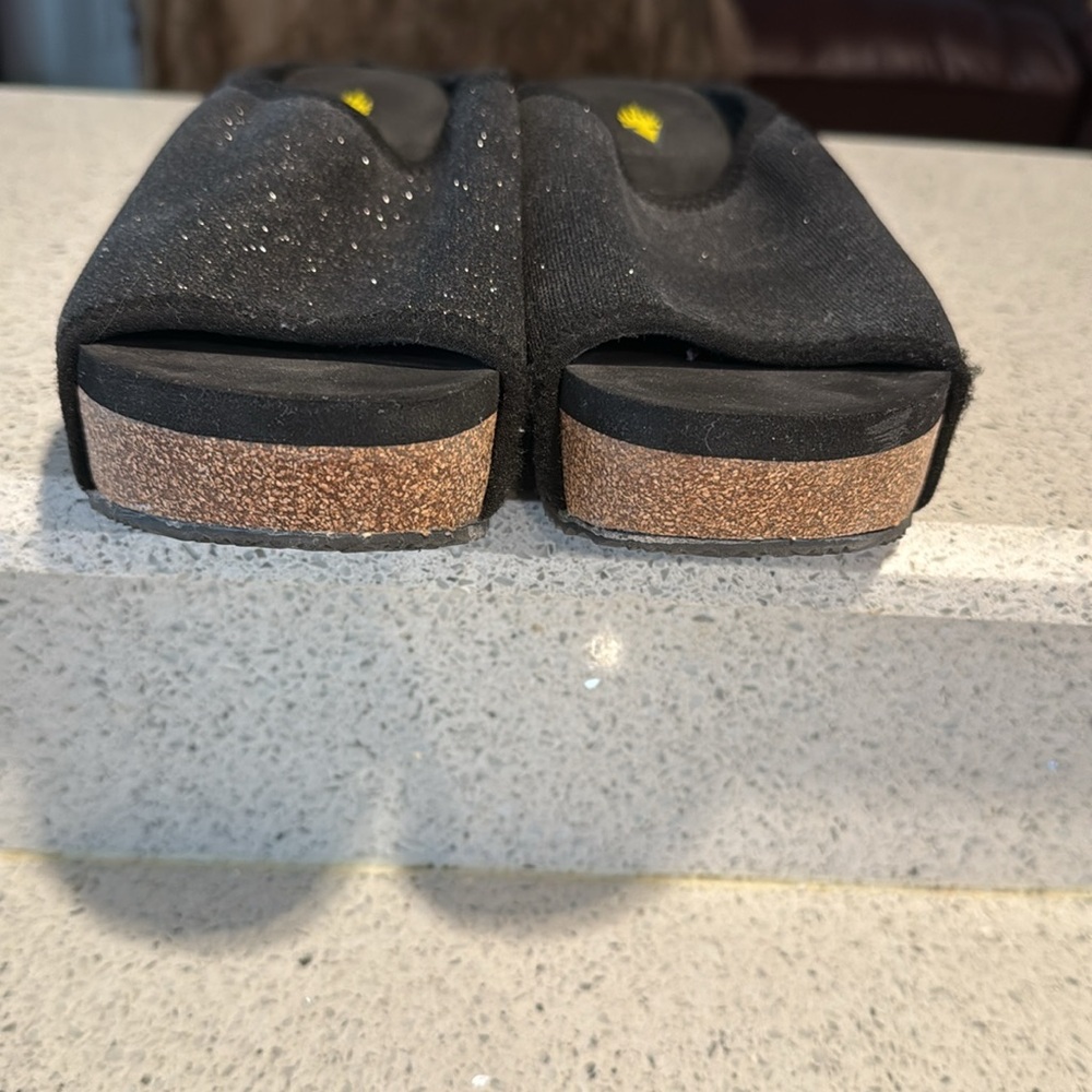 Volatile Black slip on sandal shiny/glitter size 8 - Picture 5 of 6